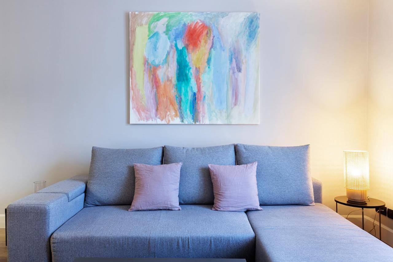 One-Bedroom Apartment,1039891825:JPEG