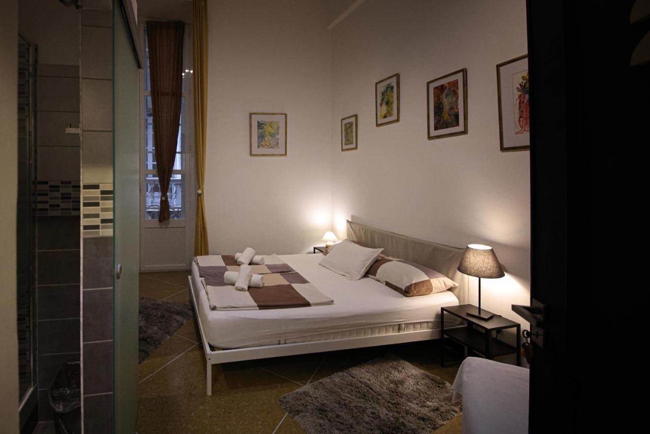 Double Room with En-Suite Bathroom,1543744972:JPEG