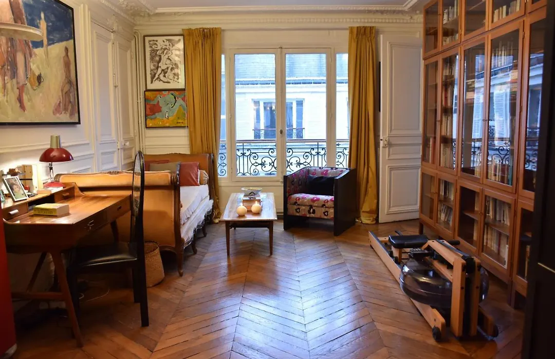 Rue De Paradis-1