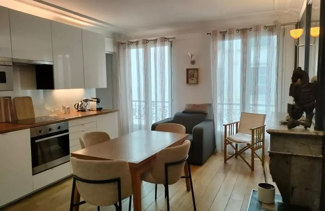 Paris 9E, Rue Des Martyrs, Appart Calme & Lumineux-1