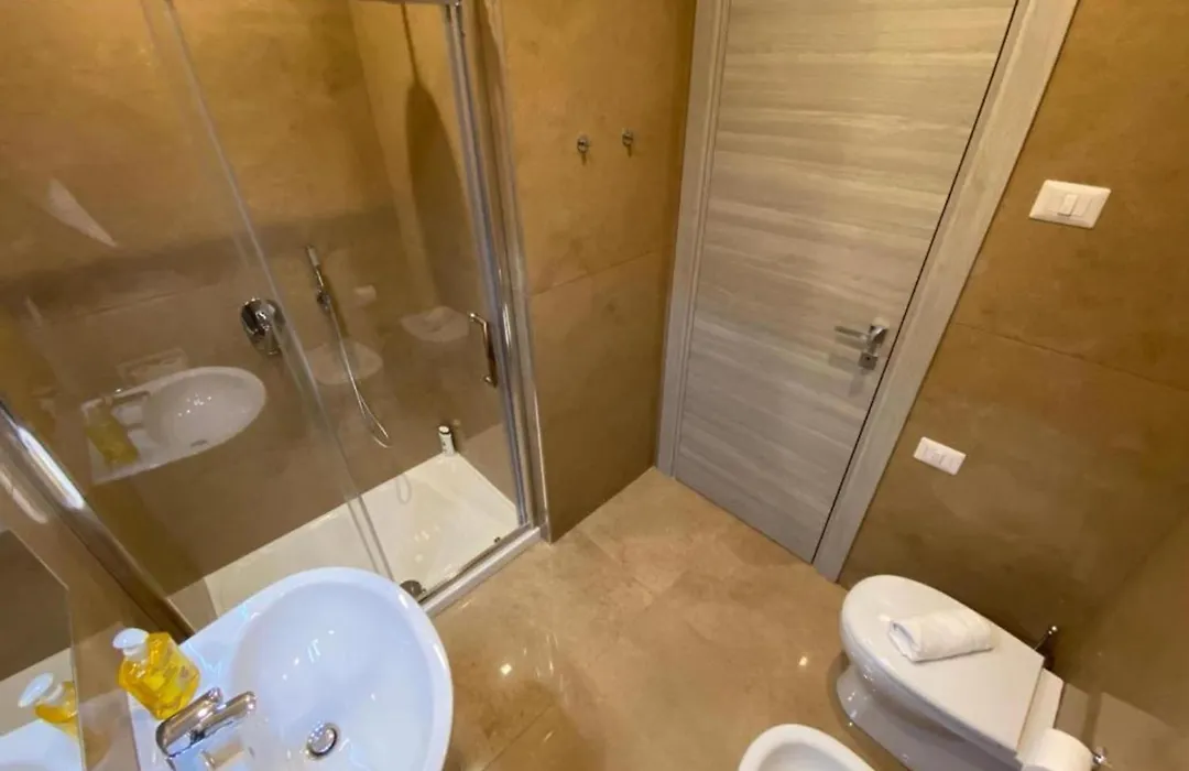 Mdc Luxury Rooms Naples-1