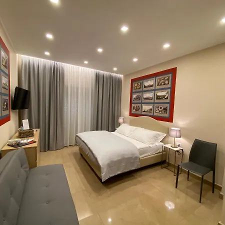 Mdc Luxury Rooms Naples-3