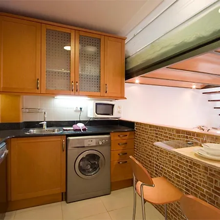 Reina Amalia Apartment-3