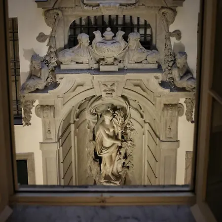 Nik Rooms-3