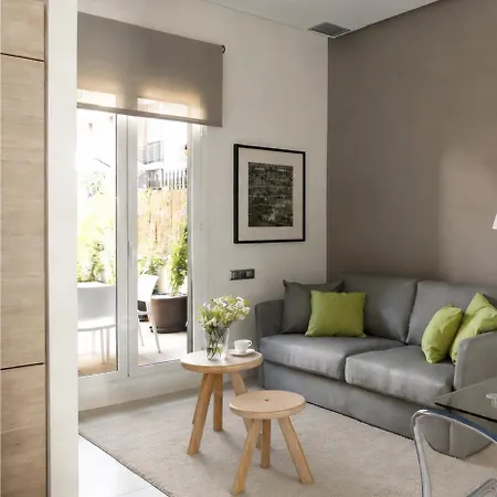 Eric Voekel Boutique Apartments - Gran Via Suites-2