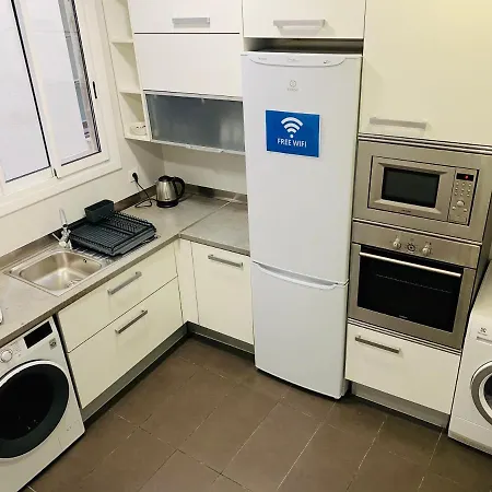 Super Balmes Guest House-3