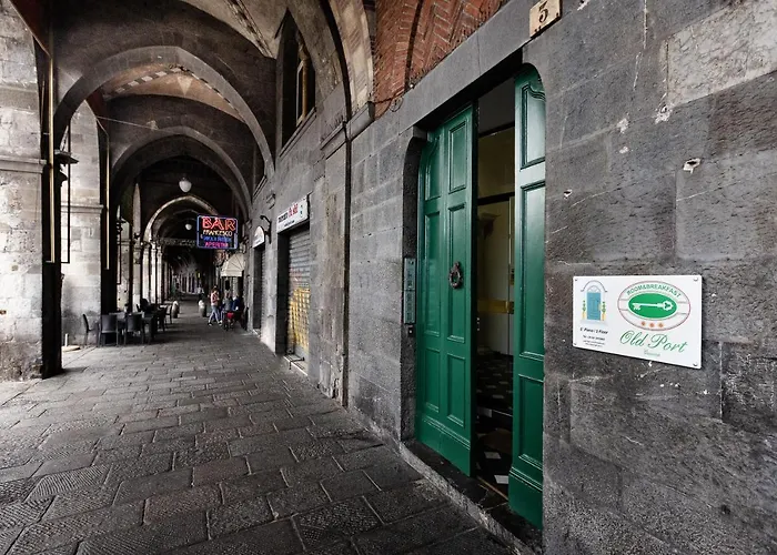 OLD PORT ROOMS di Fronte all'Acquario - GENOVABB IT