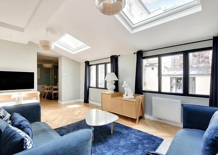 Pick A Flat'S Apartments In Montmartre - Rue Lepic Parigi